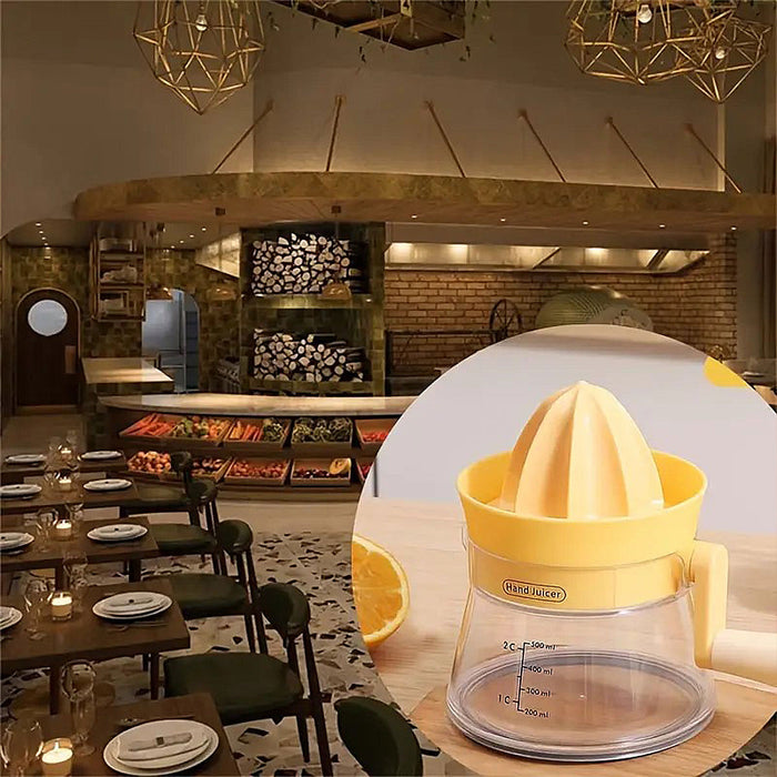 Manual Juice Extractor with 500ml Capacity Ergonomic Design