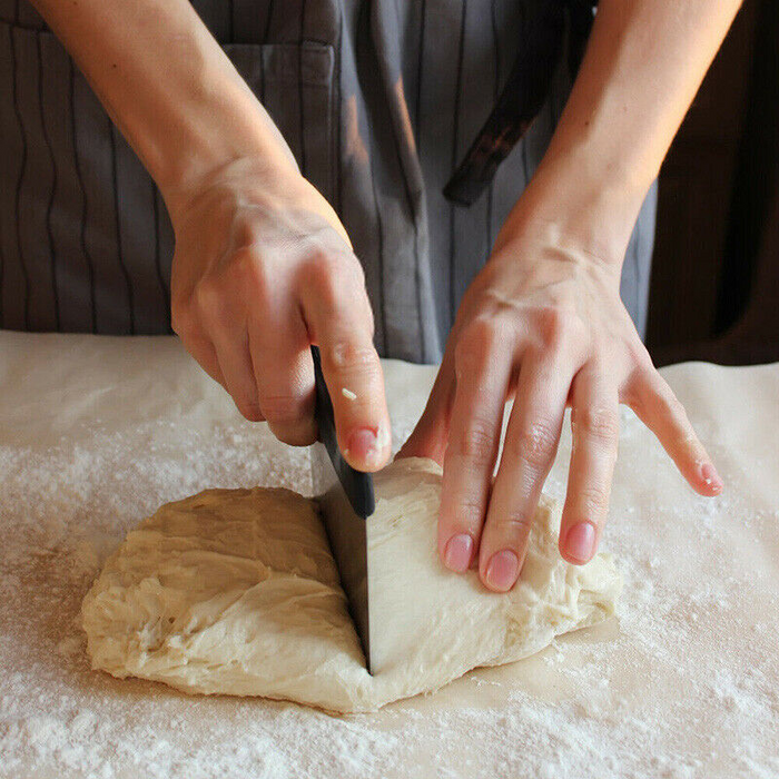 Stainless Steel Dough Scraper Pastry Cutter with Scale for Baking Use