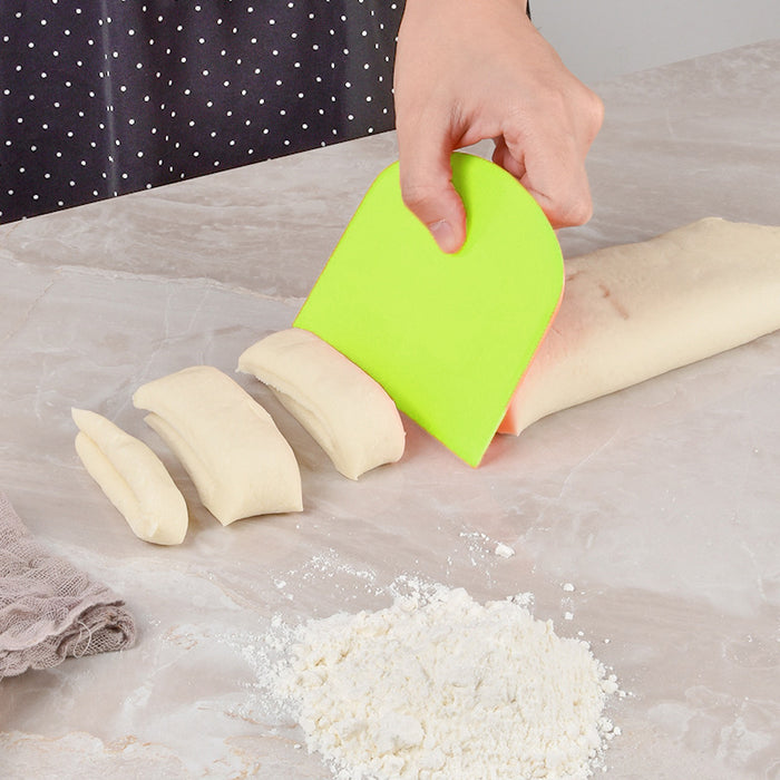 2 Pcs Dough Scrapers Food Grade PE Anti-slip 12x9.5cm