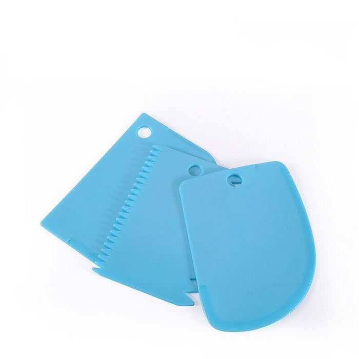 3 Pcs Plastic Dough Scrapers Jagged Cutters Icing Tools