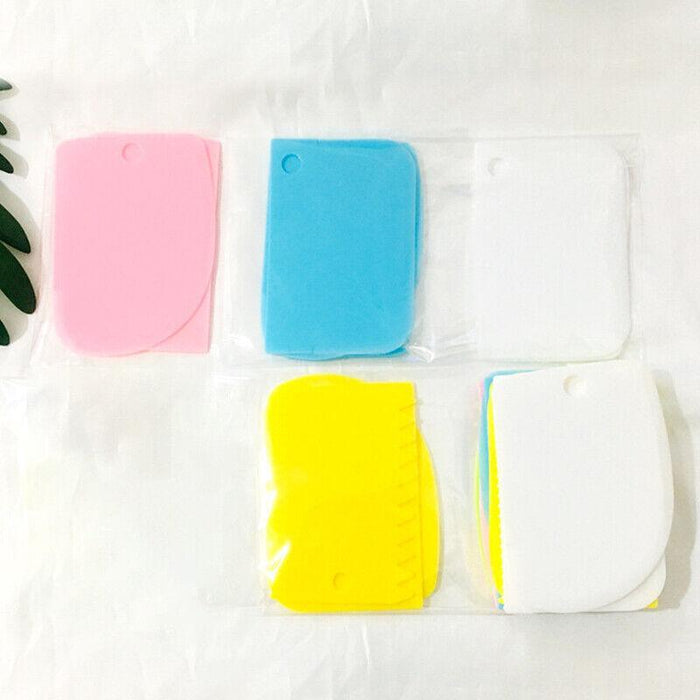3 Pcs Plastic Dough Scrapers Jagged Cutters Icing Tools