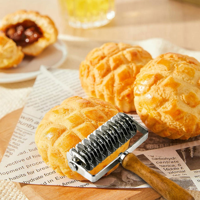 Pastry Lattice Roller Cutter Stainless Steel Wood Handle 19.5cm