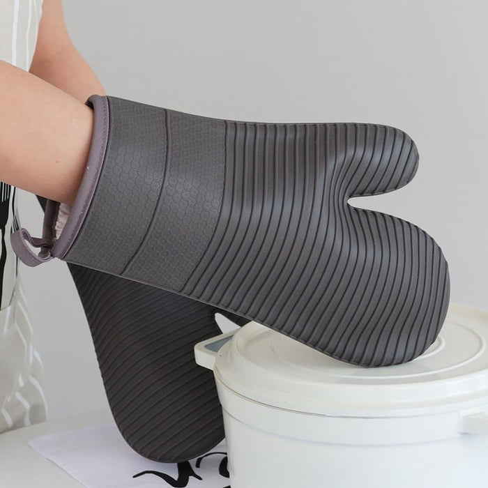Silicone Heat Resistant Oven Mitts with Cotton Lining for Kitchen and BBQ